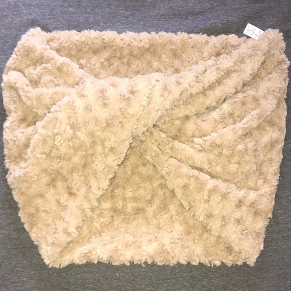 BP scarf